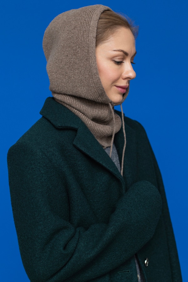 Капор-балаклава из пушистого мериноса - Шалфей, тауп, экрю, черный, темный тауп, темный серый
